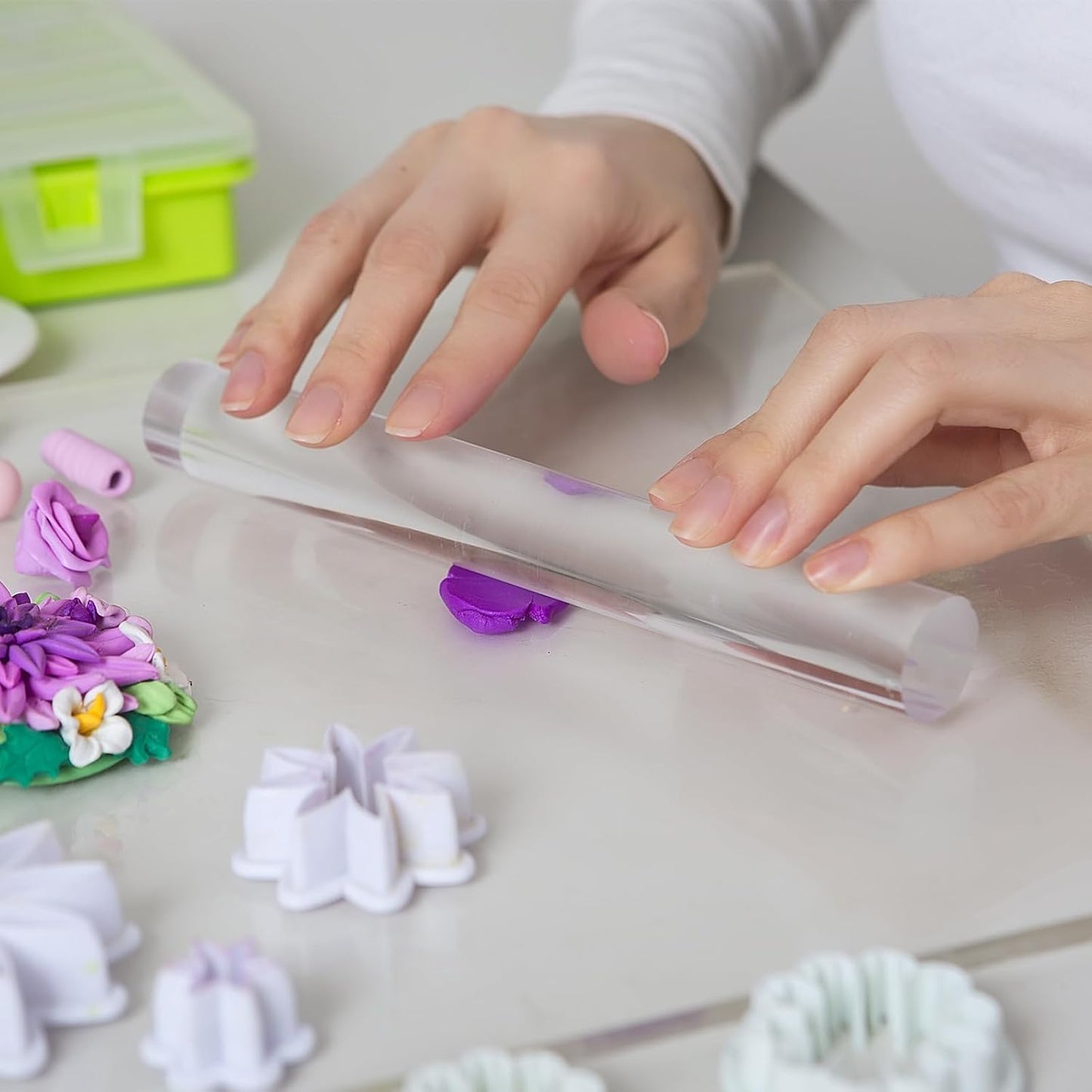 HARFINGTON Acrylic Clay Roller 8 Inch x 1 Inch Solid Non-Stick Plastic Round Tube Roller Polymer Clay Rod Fondant Rolling Pin for Shaping, Sculpting, Modeling DIY Crafts, Red