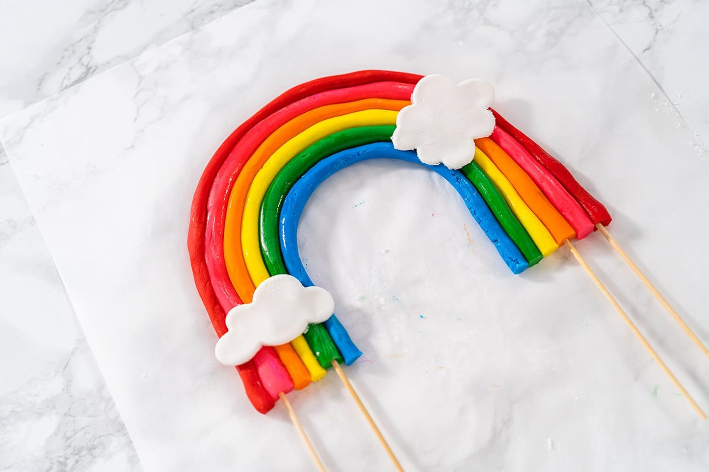 Bakerpan Premium Rolled Yellow Fondant for Cake Decorating - 1 Pound, Vanilla Flavor